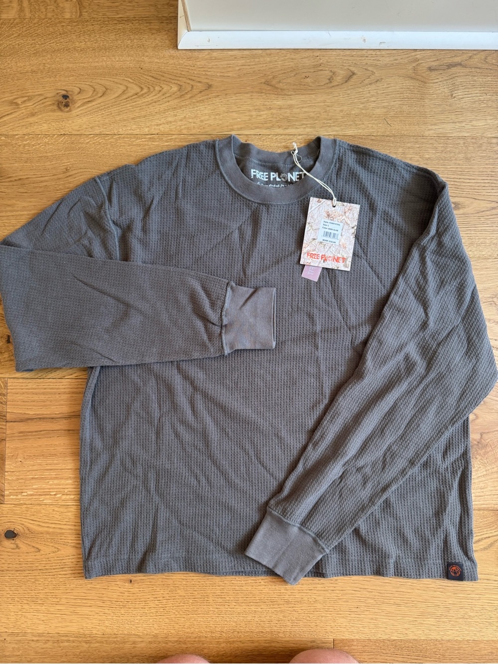 Free Planet Waffle Knit Shirt Mens Large Dark Olive Cropped NWT